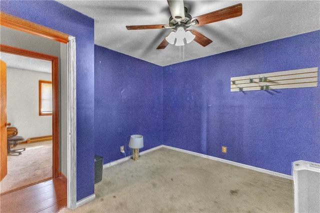 1020 7th Avenue, St Joseph, MO 64505