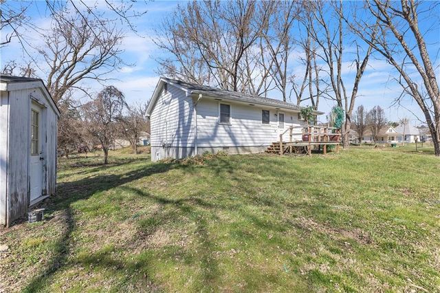 1020 7th Avenue, St Joseph, MO 64505