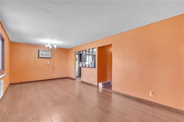 1020 7th Avenue, St Joseph, MO 64505