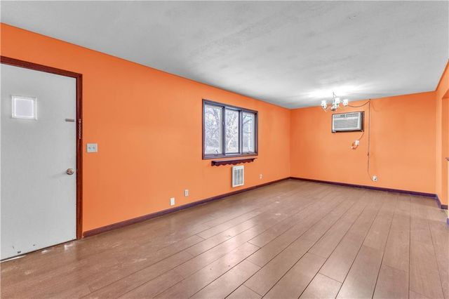 1020 7th Avenue, St Joseph, MO 64505