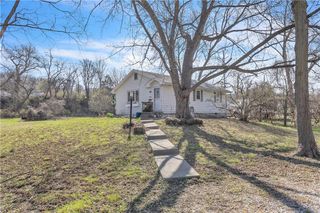 1020 7th Avenue, St Joseph, MO 64505
