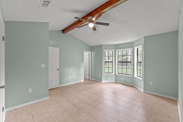 200 W Walker Circle, Crestview, FL 32539