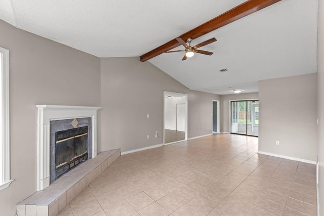 200 W Walker Circle, Crestview, FL 32539
