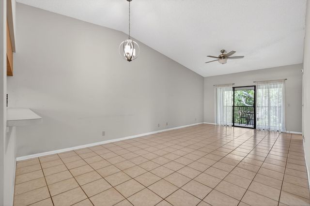 2301 Sabal Ridge Court H, Palm Beach Gardens, FL 33418