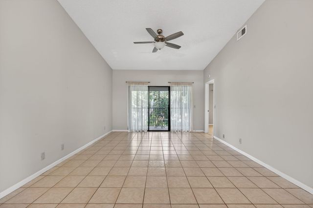 2301 Sabal Ridge Court H, Palm Beach Gardens, FL 33418