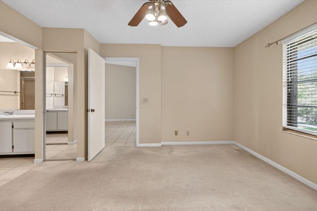 2301 Sabal Ridge Court H, Palm Beach Gardens, FL 33418