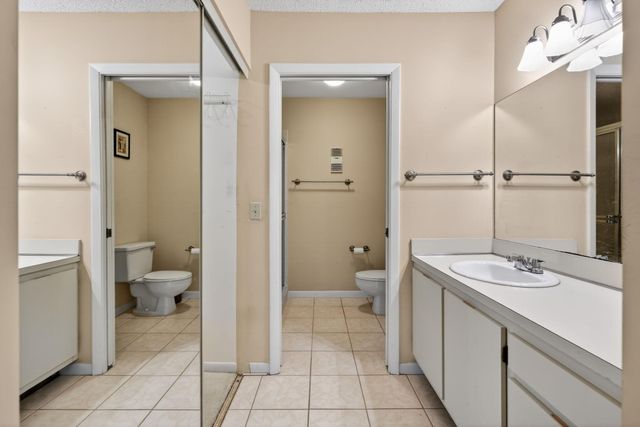 2301 Sabal Ridge Court H, Palm Beach Gardens, FL 33418