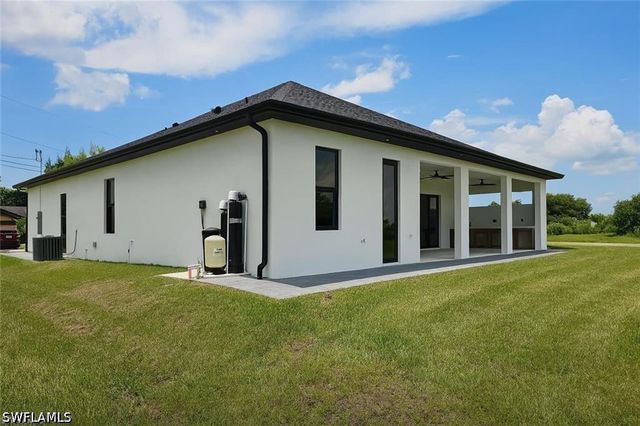 1321 NE 19th TER, Cape Coral, FL 33909