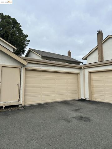 1363 Ridgecrest Rd, Pinole, CA 94564