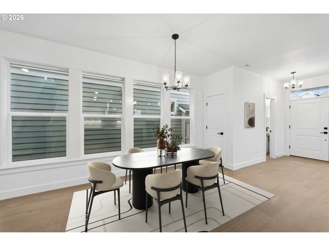 8565 Se Crescent Dr, Hillsboro, OR 97129