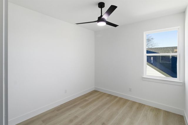 618 S Moore Street, Dallas, TX 75203