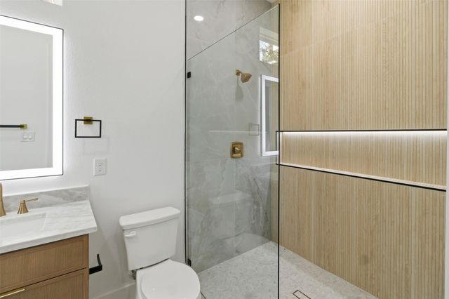 618 S Moore Street, Dallas, TX 75203