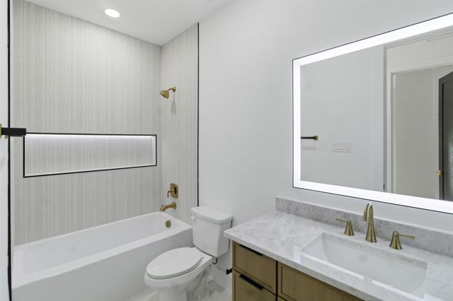 618 S Moore Street, Dallas, TX 75203