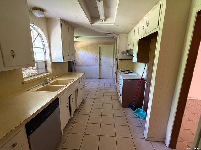3643 MINTHILL DR, San Antonio, TX 78230