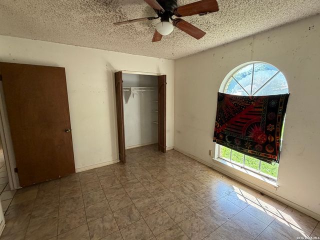 3643 MINTHILL DR, San Antonio, TX 78230