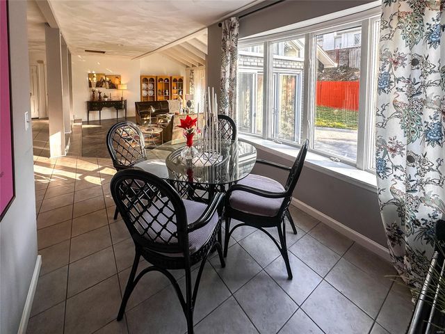 121 Country Club Place, Belleville, IL 62223