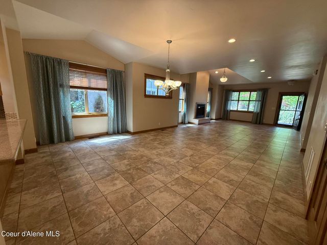 3236 N MILLWRIGHT LN, Coeur D'alene, ID 83814