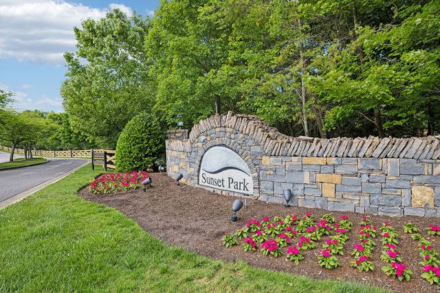 1663 Sunset Park Dr, Nolensville, TN 37135