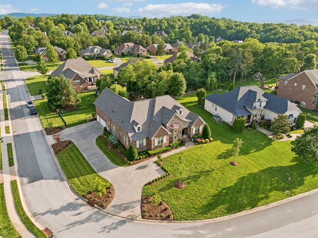 1663 Sunset Park Dr, Nolensville, TN 37135