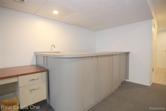 5590 Greenbriar Drive, West Bloomfield, MI 48322