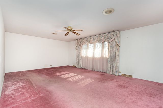 615 Hoxie Avenue, Calumet City, IL 60409
