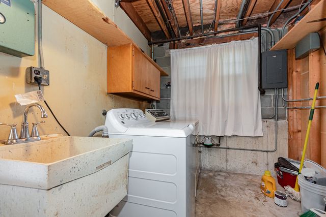 615 Hoxie Avenue, Calumet City, IL 60409