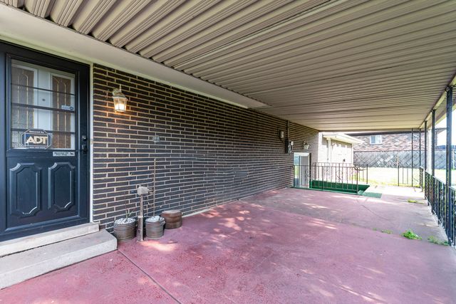 615 Hoxie Avenue, Calumet City, IL 60409