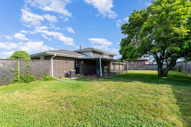 615 Hoxie Avenue, Calumet City, IL 60409