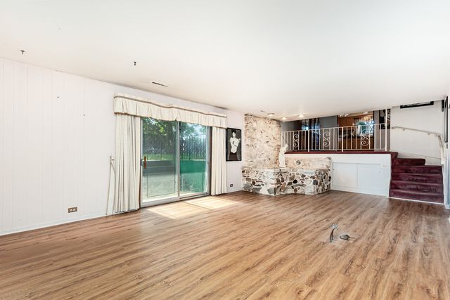 615 Hoxie Avenue, Calumet City, IL 60409