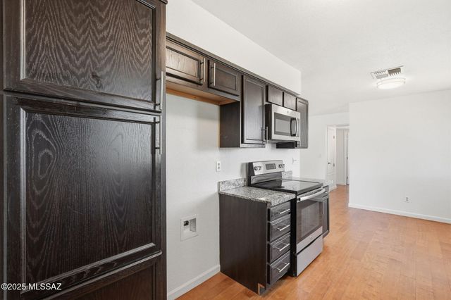 380 Brinca Court, Rio Rico, AZ 85648