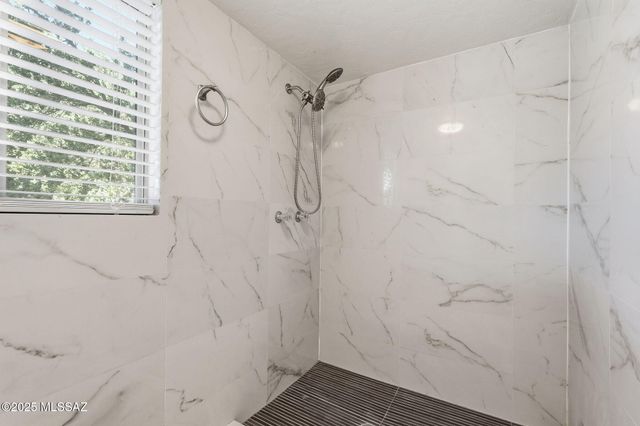 380 Brinca Court, Rio Rico, AZ 85648