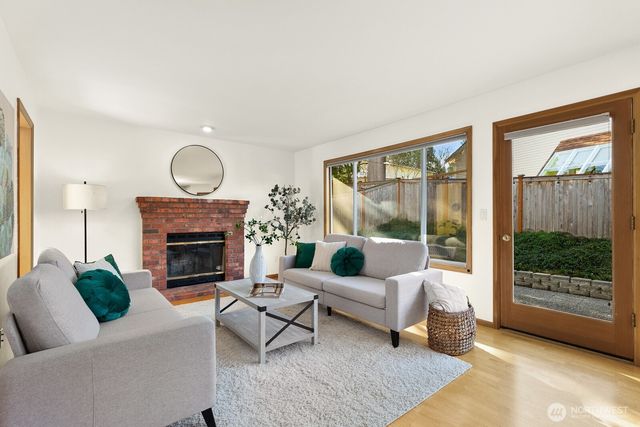 1719 223rd Place NE, Sammamish, WA 98074