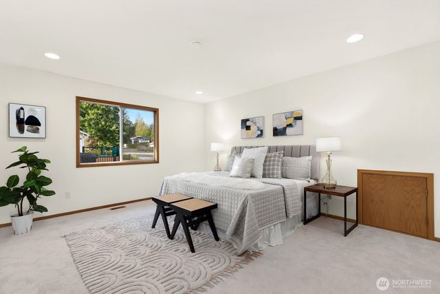 1719 223rd Place NE, Sammamish, WA 98074