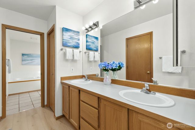 1719 223rd Place NE, Sammamish, WA 98074