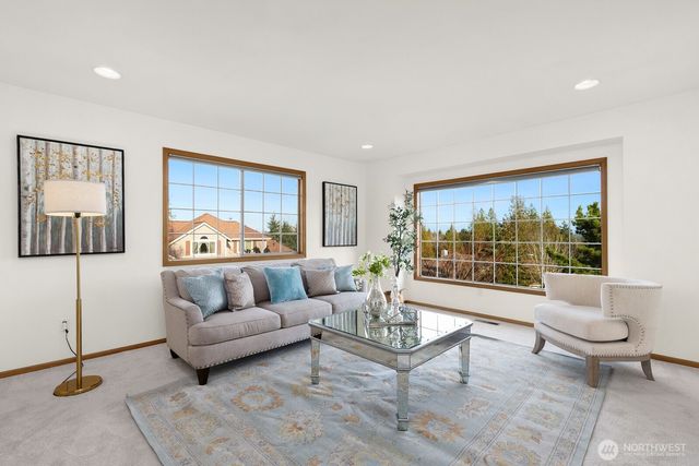 1719 223rd Place NE, Sammamish, WA 98074