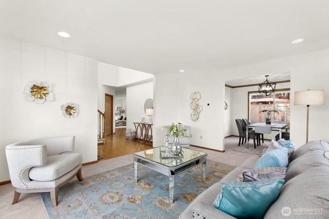 1719 223rd Place NE, Sammamish, WA 98074