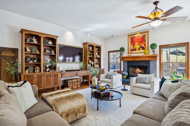 4556 Gossburg Rd, Beechgrove, TN 37018