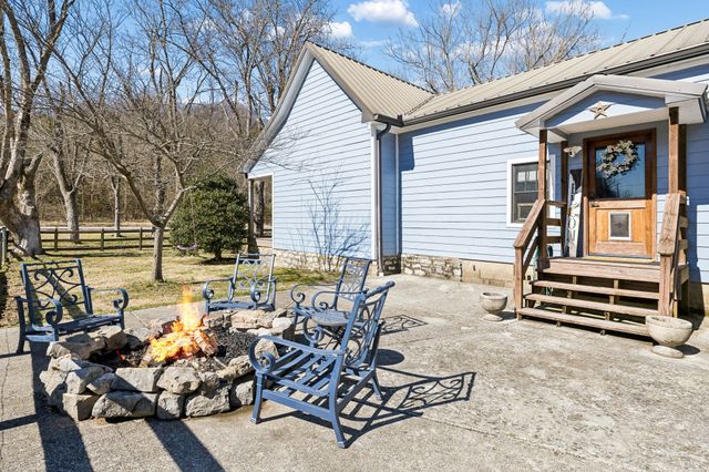 4556 Gossburg Rd, Beechgrove, TN 37018