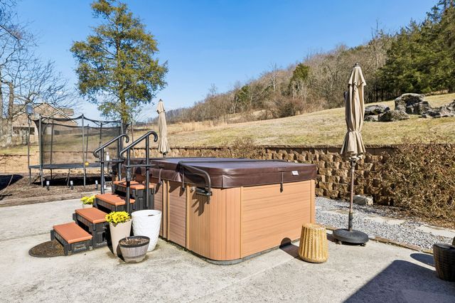 4556 Gossburg Rd, Beechgrove, TN 37018