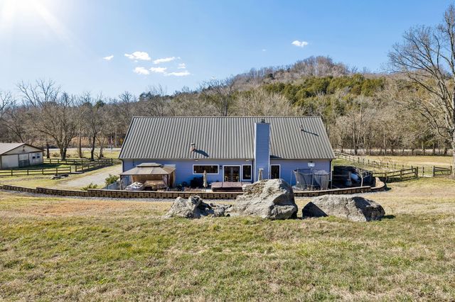 4556 Gossburg Rd, Beechgrove, TN 37018