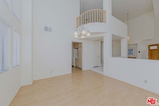 7442 Bobbyboyar Avenue, West Hills (los Angeles), CA 91307