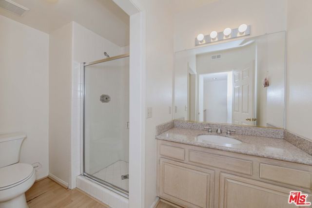 7442 Bobbyboyar Avenue, West Hills (los Angeles), CA 91307