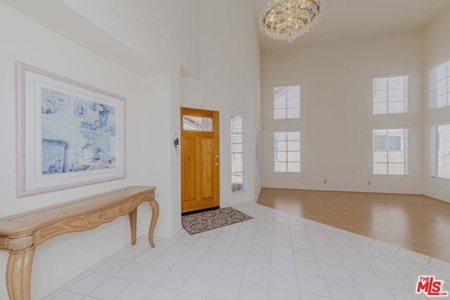 7442 Bobbyboyar Avenue, West Hills (los Angeles), CA 91307