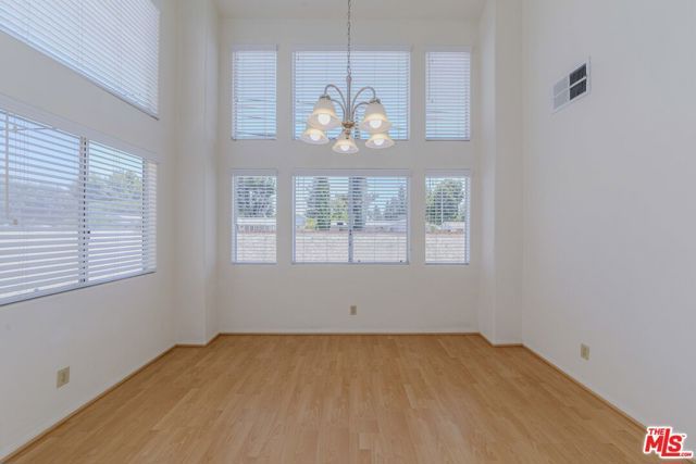 7442 Bobbyboyar Avenue, West Hills (los Angeles), CA 91307