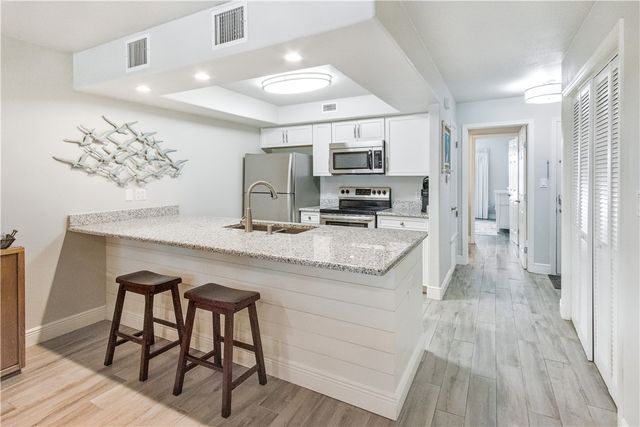 2292 FULTON BEACH Road N 402, Rockport, TX 78382