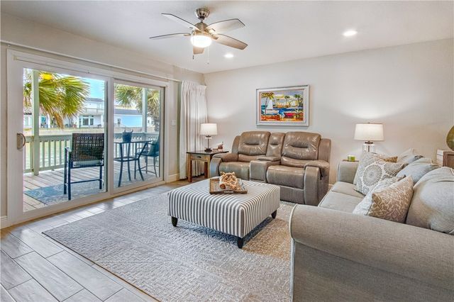 2292 FULTON BEACH Road N 402, Rockport, TX 78382