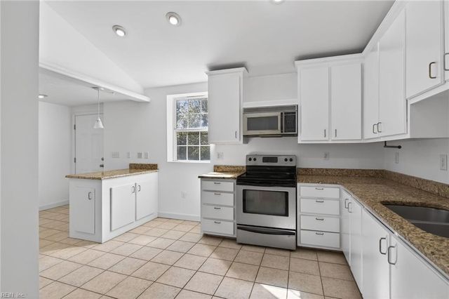 217 N Saratoga ST, Suffolk, VA 23434