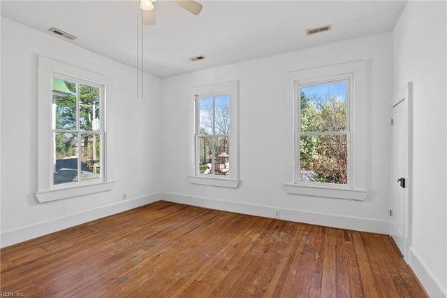 217 N Saratoga ST, Suffolk, VA 23434