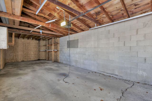 408 Derrer Road, Columbus, OH 43204