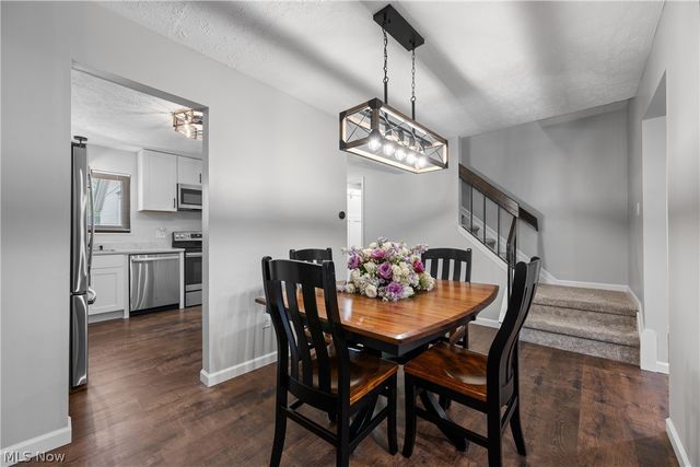 5564 Storrington Oval, Parma, OH 44134